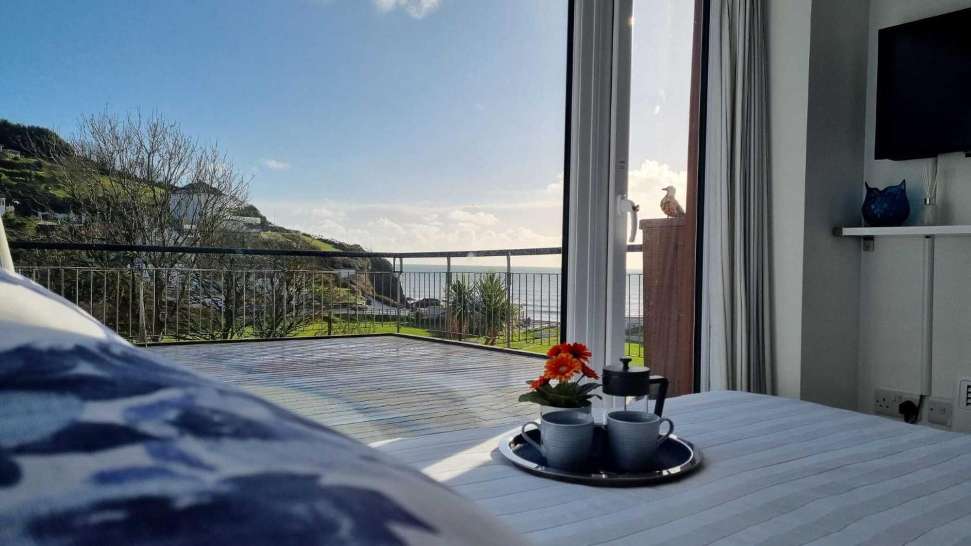 May View - Luxury Sea View Apartment - Millendreath, Лу Экстерьер фото
